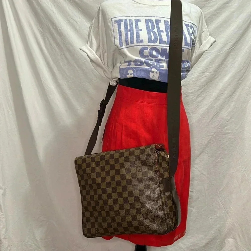 Louis Vuitton Naviglio messenger bag
